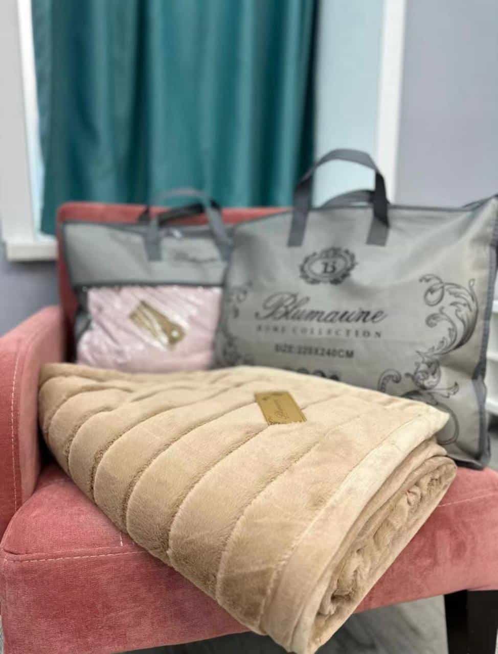 Плед-покрывало «Кролик» Blumarine меховой двухсторонний, 200х230 см